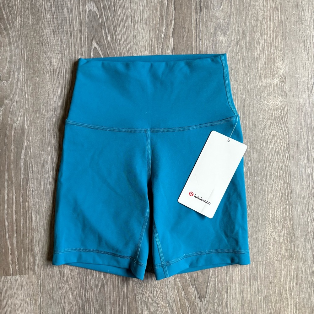 Lululemon Wunder Train High-Rise Short